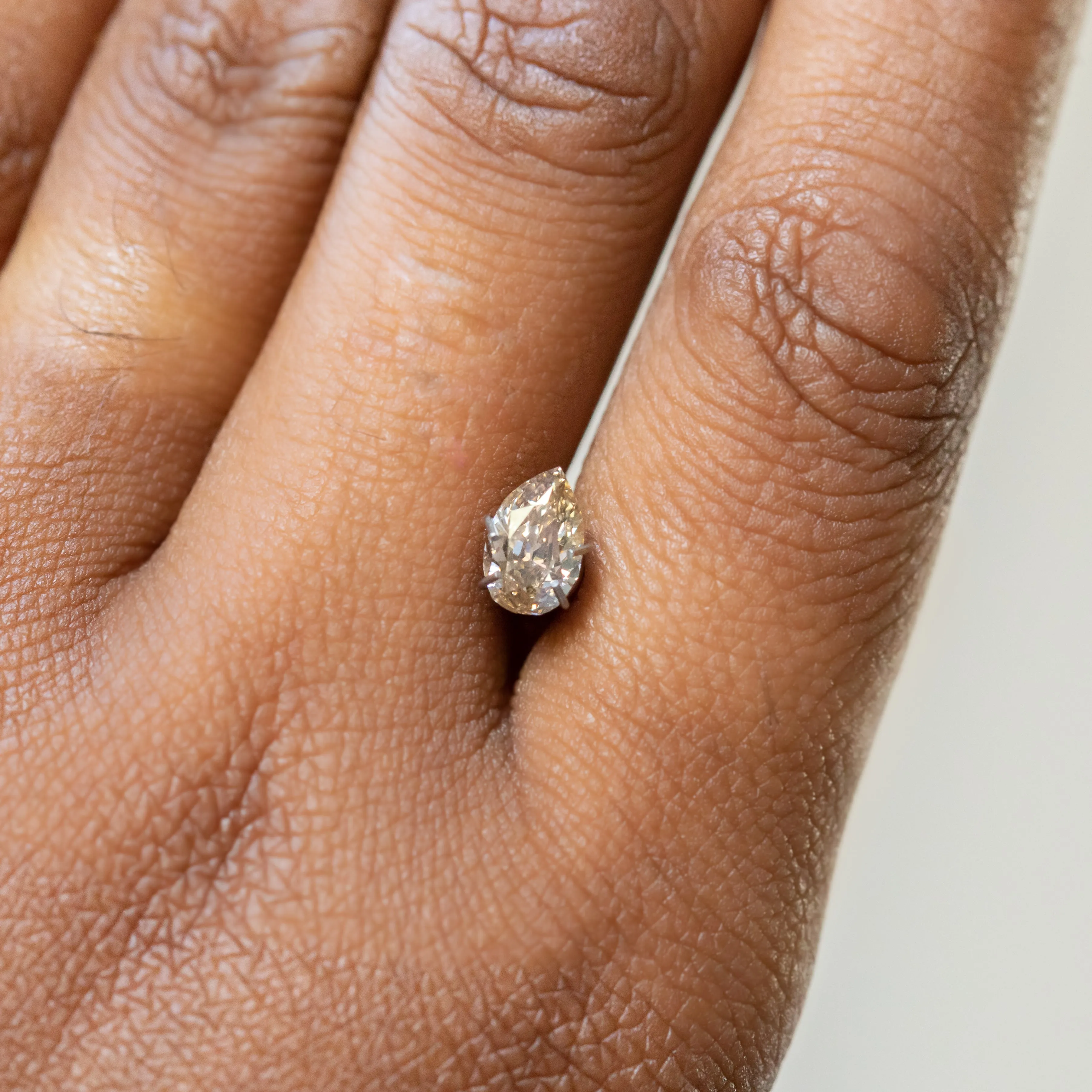 0.72CT CHAMPAGNE PEAR DIAMOND, 7.78x5.09x2.88MM, SI1 C3