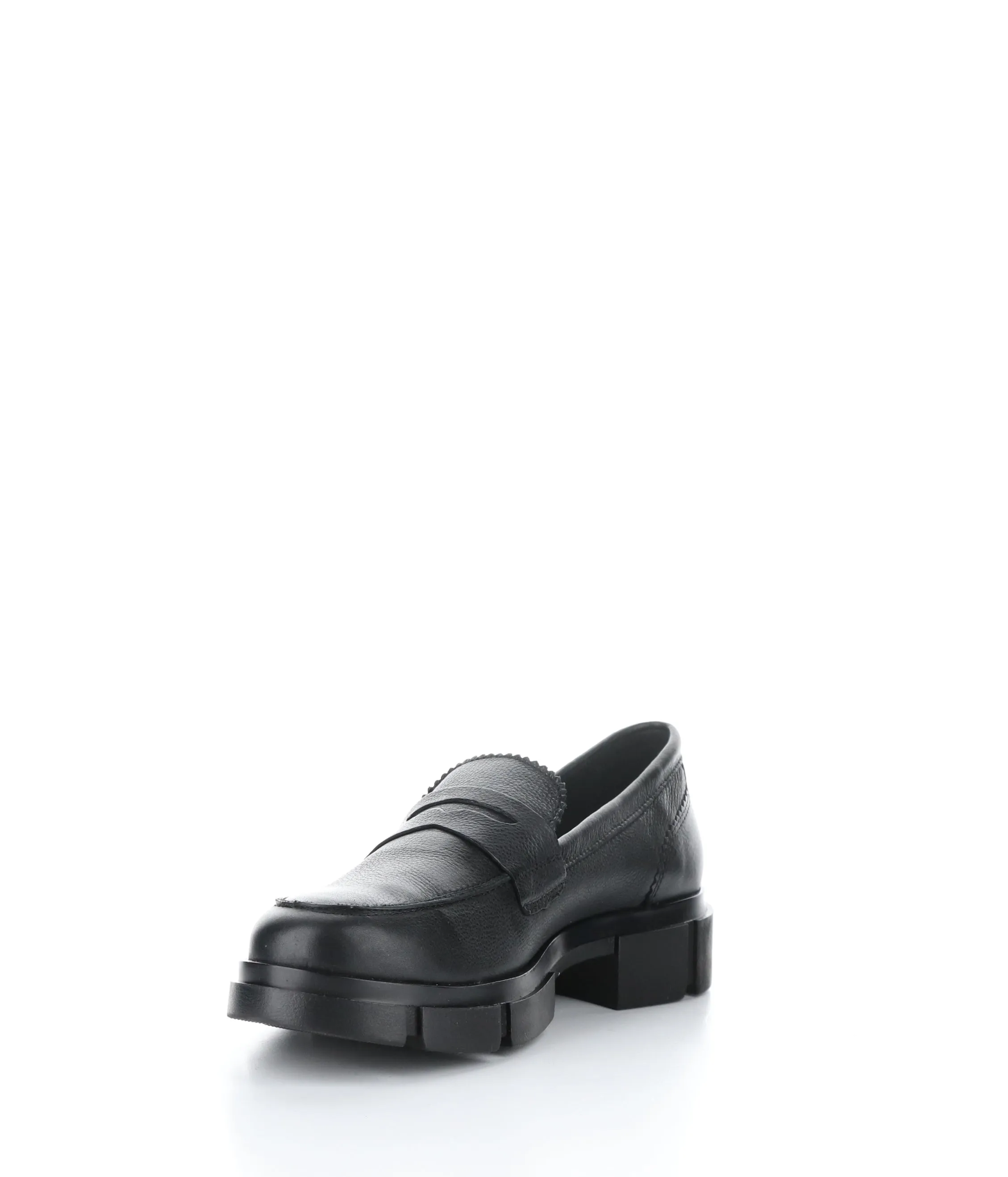 LAWN BLACK Slip-on Shoes