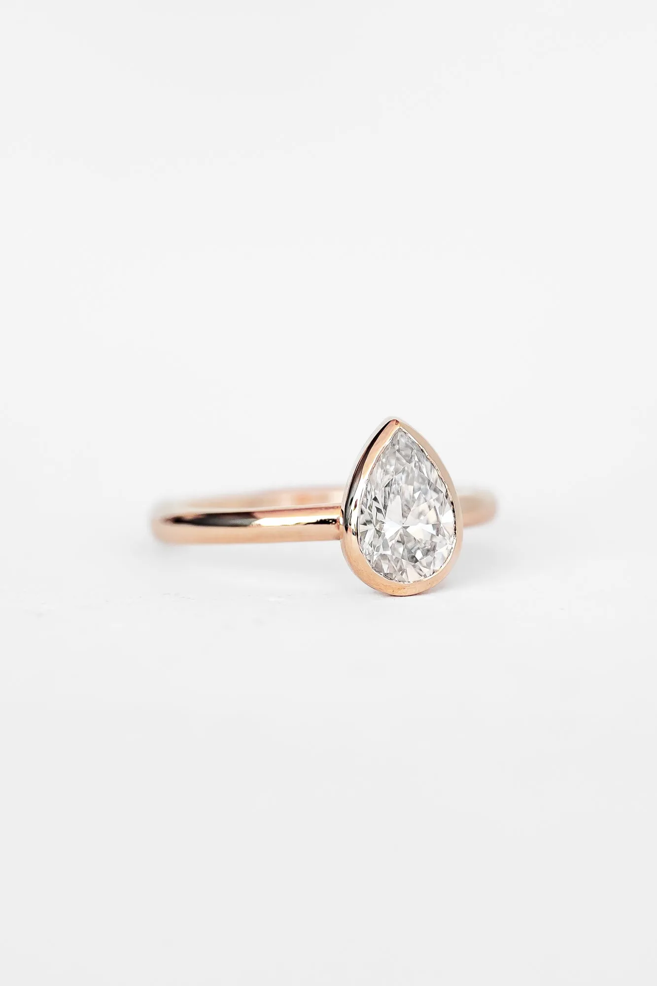 Pear Aura Ring with Lab Diamond