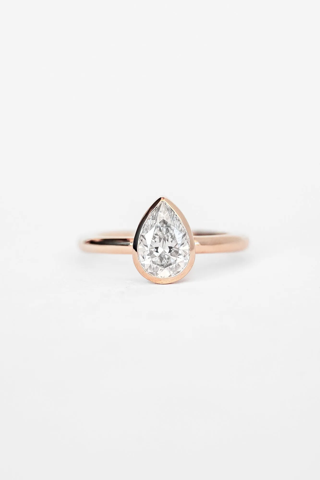 Pear Aura Ring with Lab Diamond