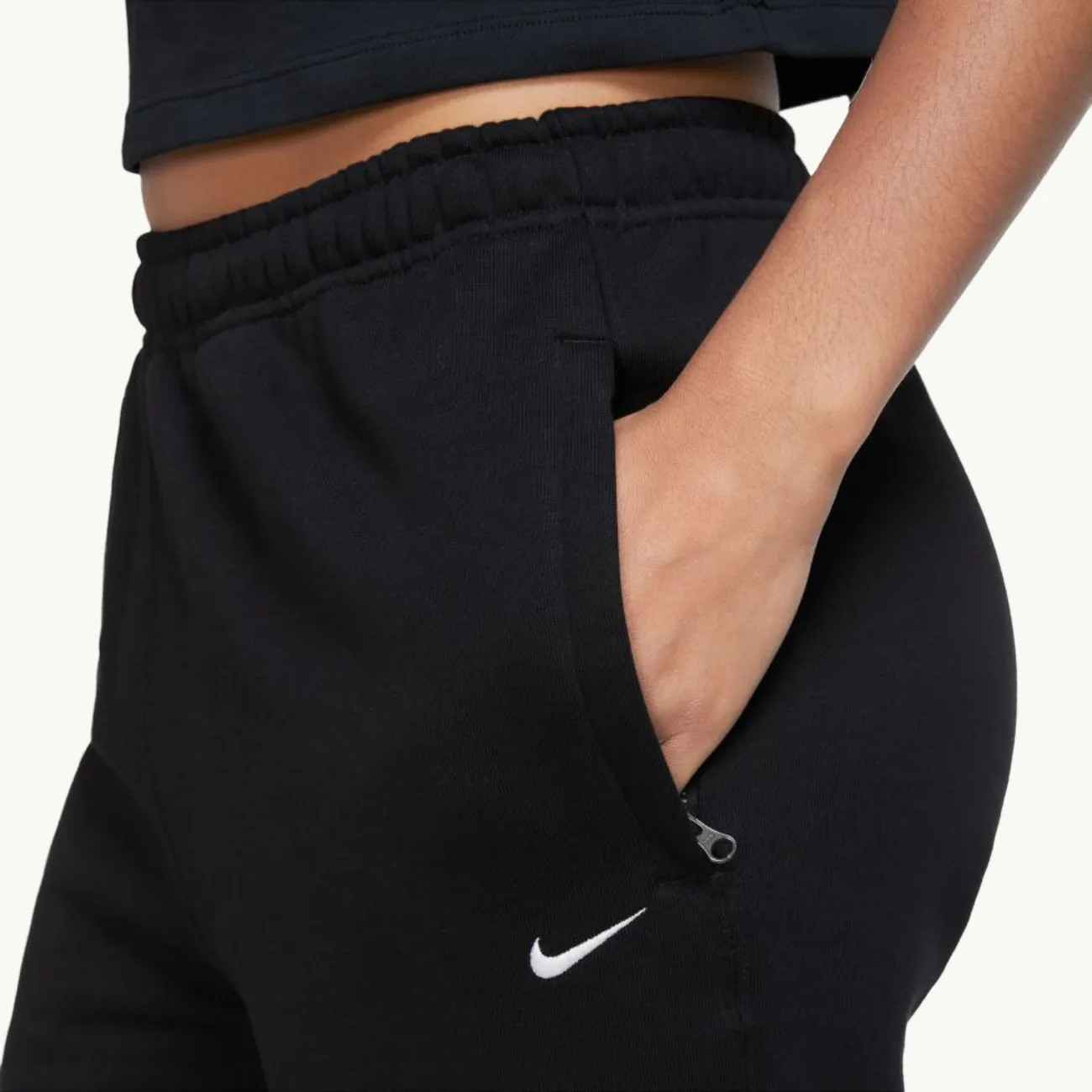 Women's NRG Soloswoosh Fleece Pant - Black/White