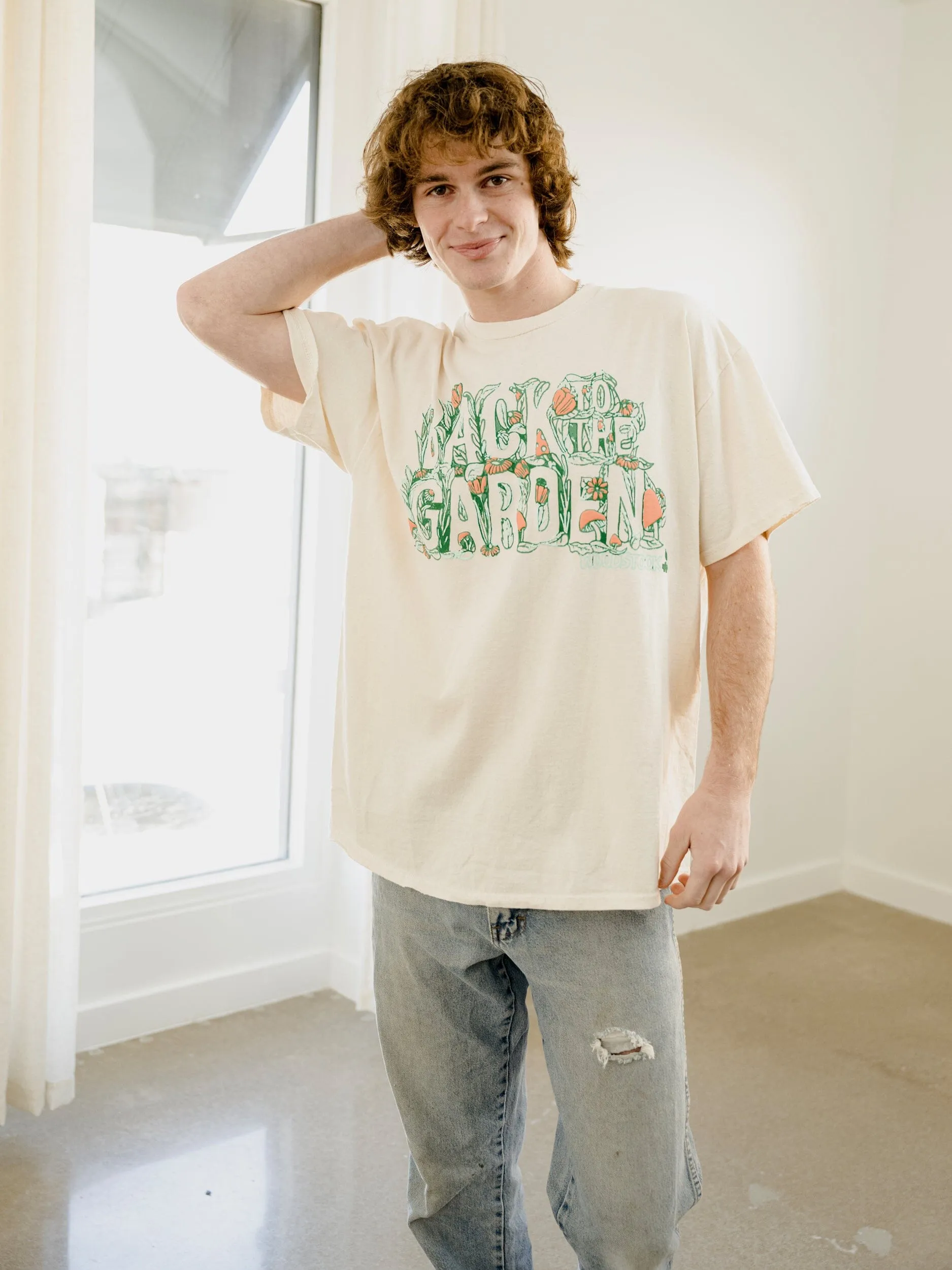 Woodstock Garden Puff Ink Off White Thrifted Distressed Tee